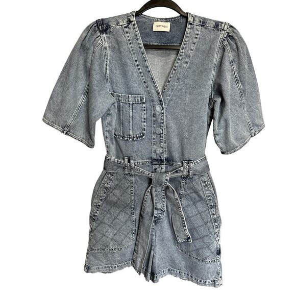 Driftwood NWOT Quilted Romper Belted Waist V Neck Denim Acid Wash Size Small - Picture 3 of 12